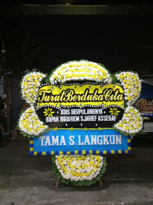 Papan Bunga Duka di Basirih Selatan